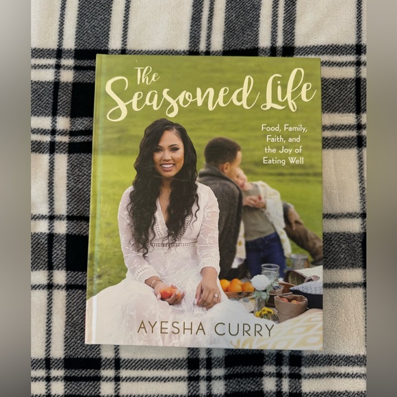 “The Seasoned Life” Hardcover Cookbook - Picture 1 of 2